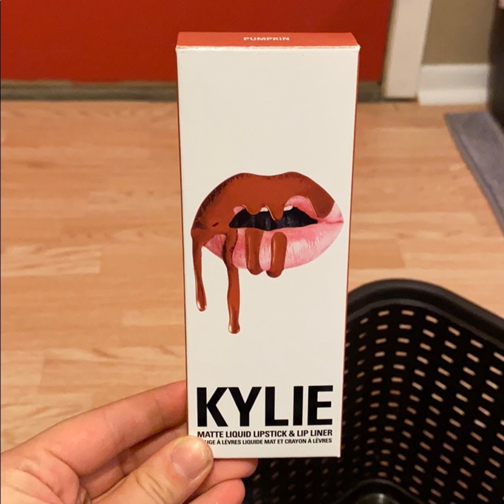 Kylie life kit pumpkin